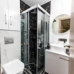 Modern Nest Kanari - Stylish With Balcony & Fast Wifi Апартаменты *