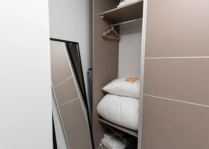 Modern Nest Kanari - Stylish With Balcony & Fast Wifi *
